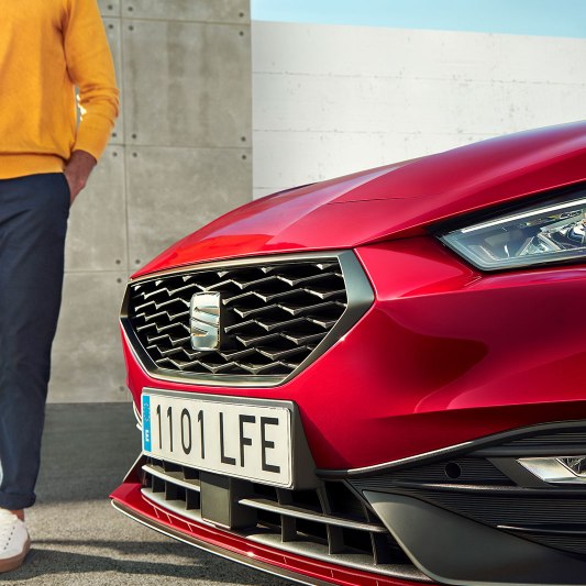 New SEAT Leon Estate side profile alloy wheels