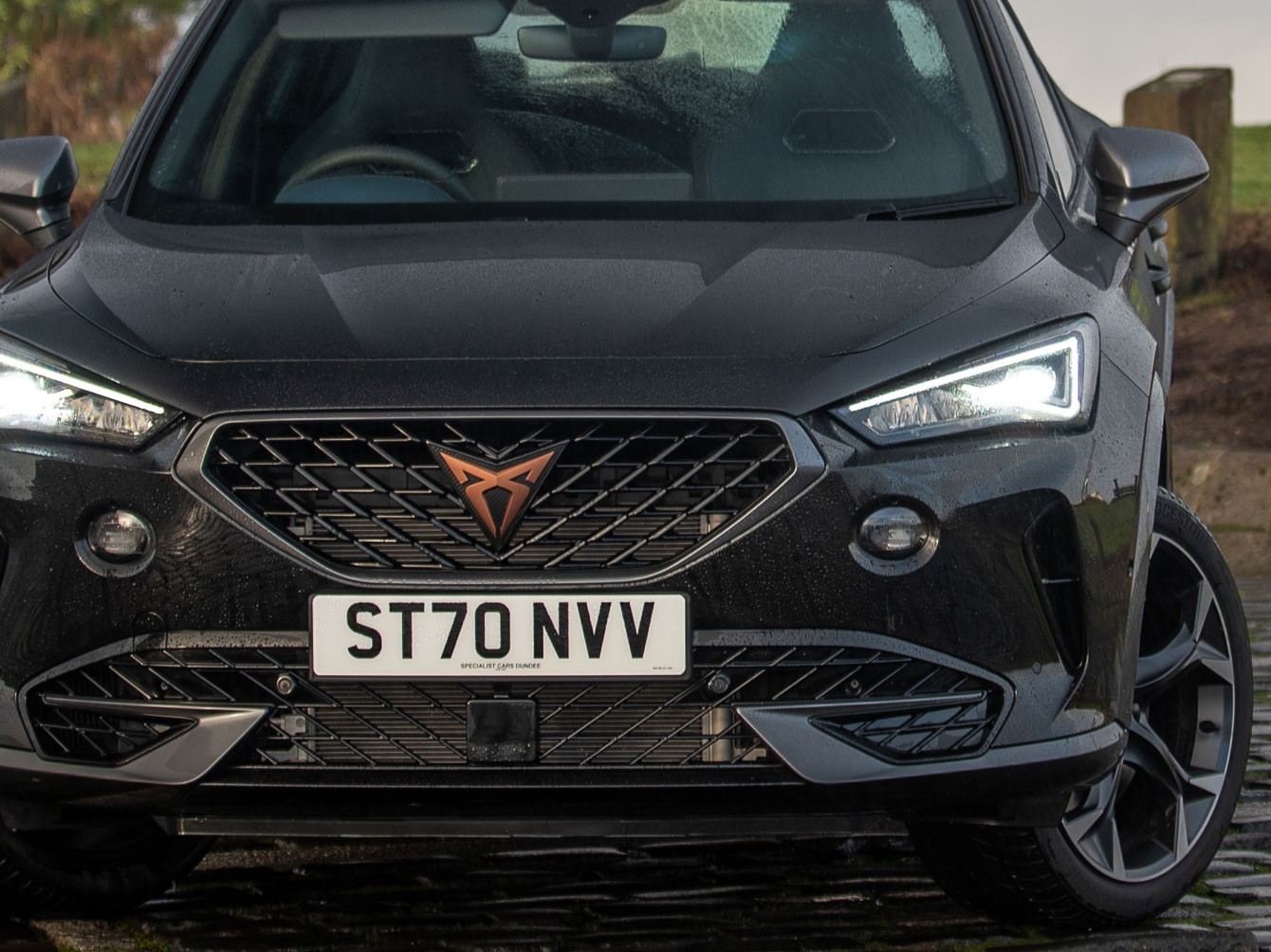 new cupra formentor interior with textile seats in black
